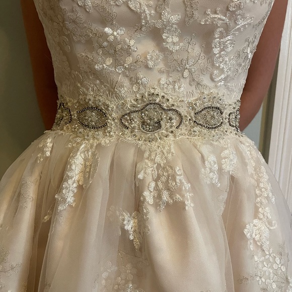 Casablanca wedding dress - Picture 14 of 14